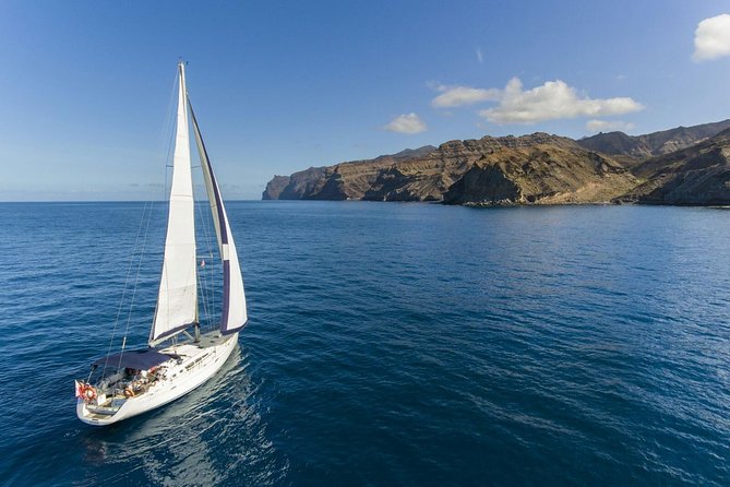 Sailing Trip and Snorkeling (max. 8 people) - Snorkeling and stand-up paddleboarding in a secluded bay