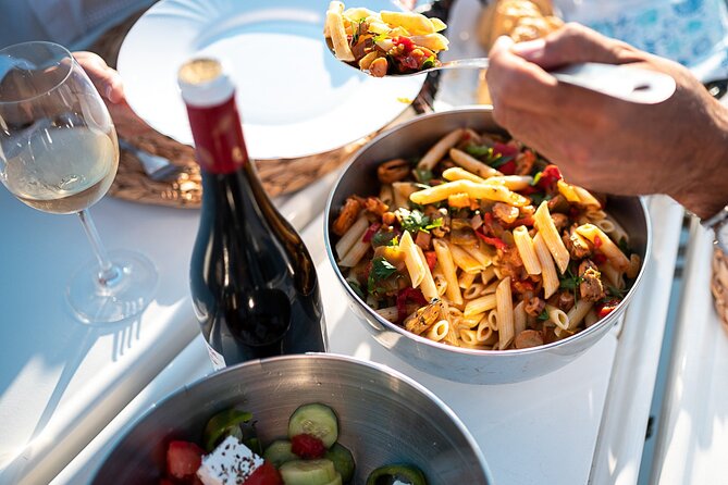 Sailing Trip to Dia Island - All Inclusive - Food and Drinks On Board: Seafood Pasta, Local Wine, and a No-Stress Lunch