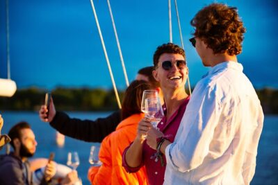 Sailing with Wine Tasting in Buenos Aires - Out on the Río de la Plata: the sailing rhythm and the views