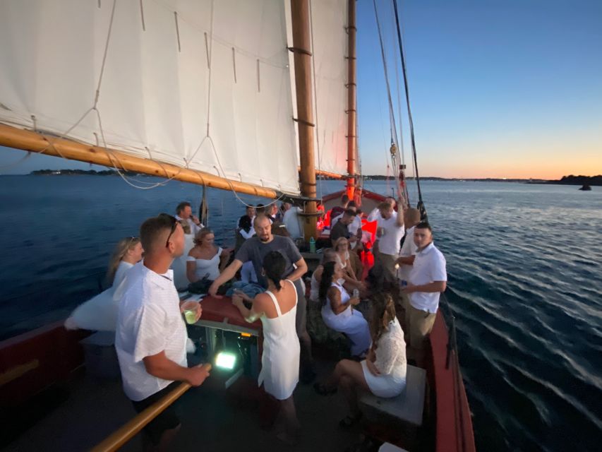 Salem: Historic Schooner Sailing Cruise - Boarding the Schooner Fame: what the deck is like