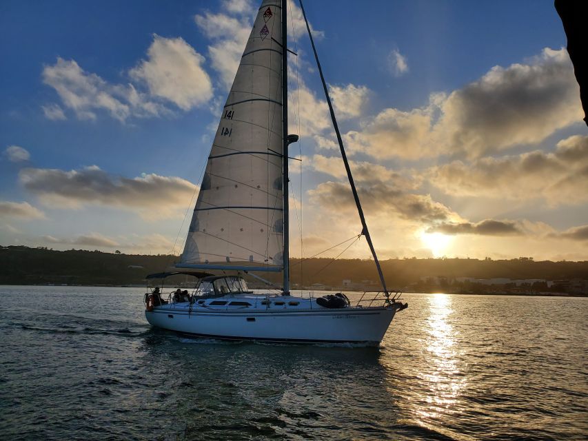 San Diego: San Diego Bay Sunset & Daytime Sailing Experience - How the captain experience changes the ride