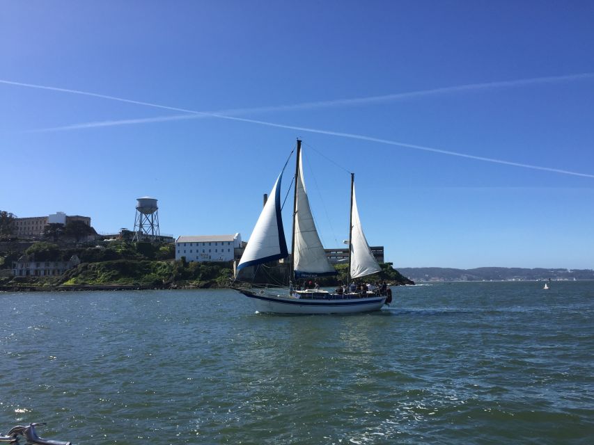 San Francisco: Bay Sailing Tour with Drinks - Golden Gate Bridge Up Close: How to Get Better Photos