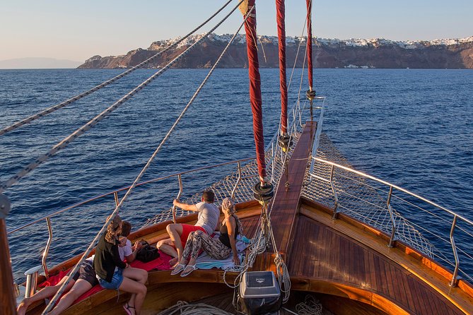 Santorini Caldera Sunset Sailing Cruise with Dinner and Wine - Transportation and meeting point: how to avoid the common headaches