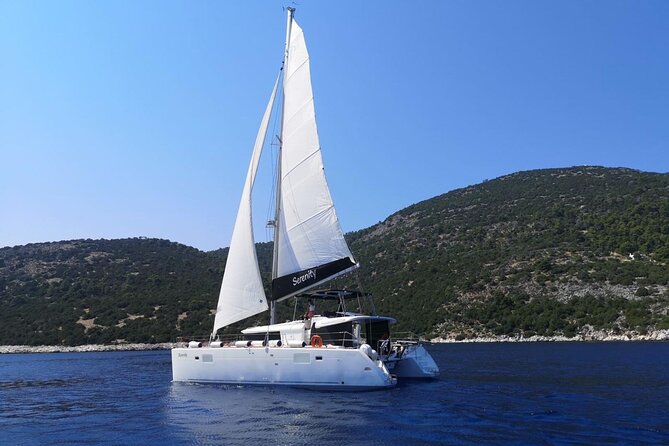 Santorini: Luxury Catamaran Cruise with Fresh Fish BBQ & Drinks - Group Size, Crew Energy, and Getting the Most Out of Small-Group Time