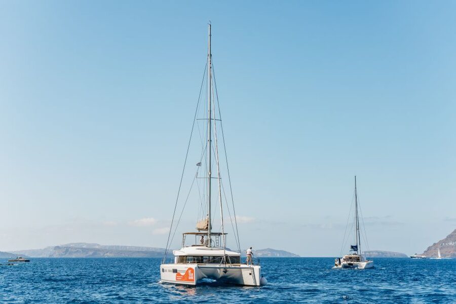 Santorini: Luxury Catamaran Day Trip with Meal and Open Bar - Key Highlights You’ll Care About