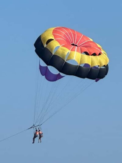 Santorini: Parasailing ExperiencePerissa,Perivolos,St.George - Safety Briefing First: Harness Up With No Special Skills