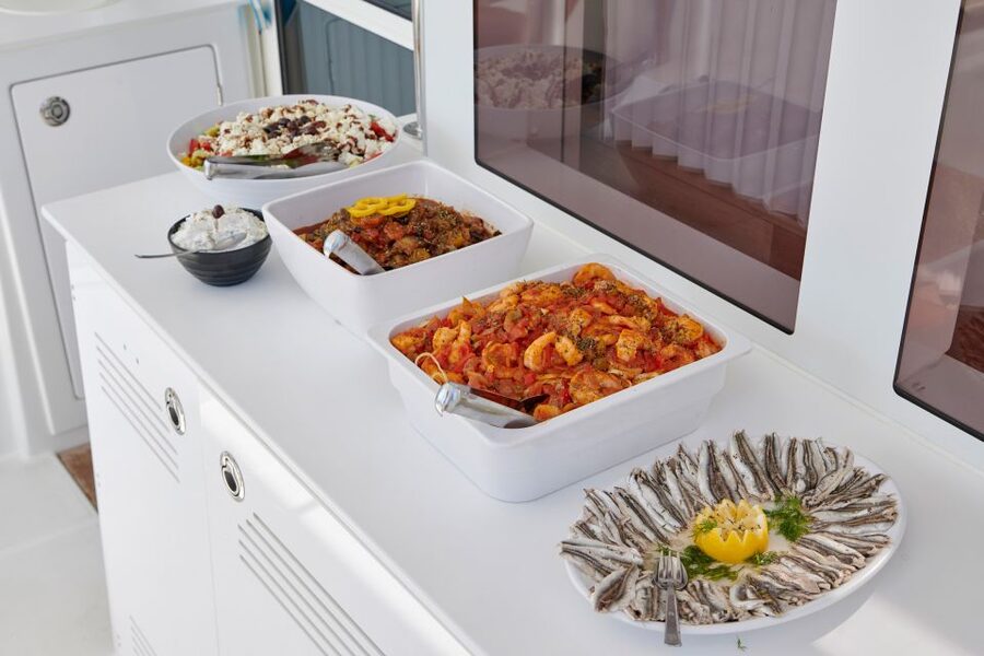 Santorini: Platinum Catamaran Cruise w/ BBQ Meal & Open Bar - A Platinum Santorini Catamaran Cruise: What You’re Actually Buying