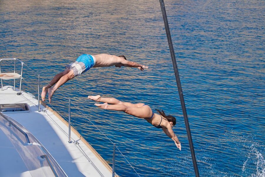Santorini: Platinum Catamaran Cruise w/ BBQ Meal & Open Bar - Food, Drinks, and the Open Bar: What It Feels Like On Board