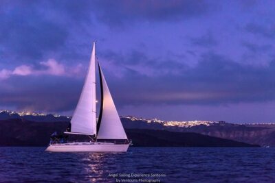 Santorini Private Sunset Sailing Tour with Dinner, Drinks &Transfer included - Timing and transfers: why a 3:30 pm start works