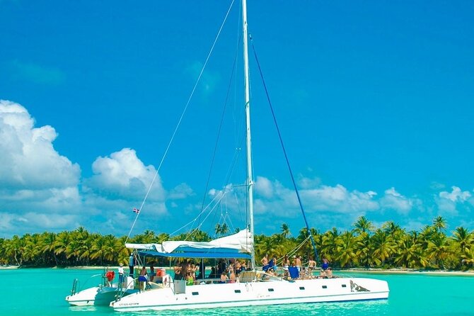 Saona Island Catamaran Adventure with Free Food and Transportation - Food and Drinks: What You Can Expect from the Included Portion