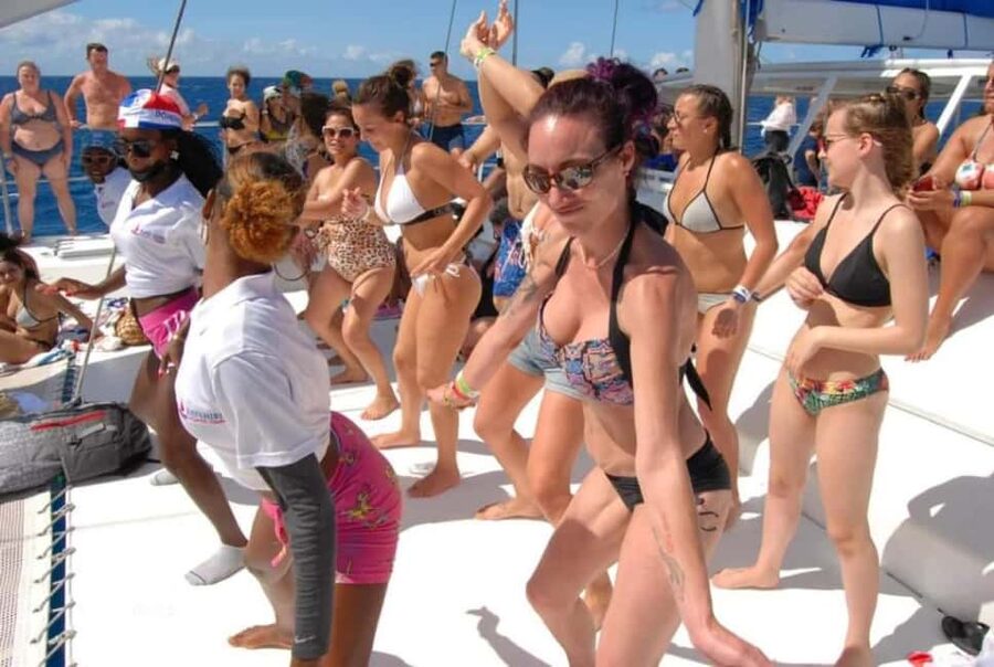 Saona Island: Catamaran/Speedboat Tour to a Dream Beach - What’s included vs. what you’ll need to bring