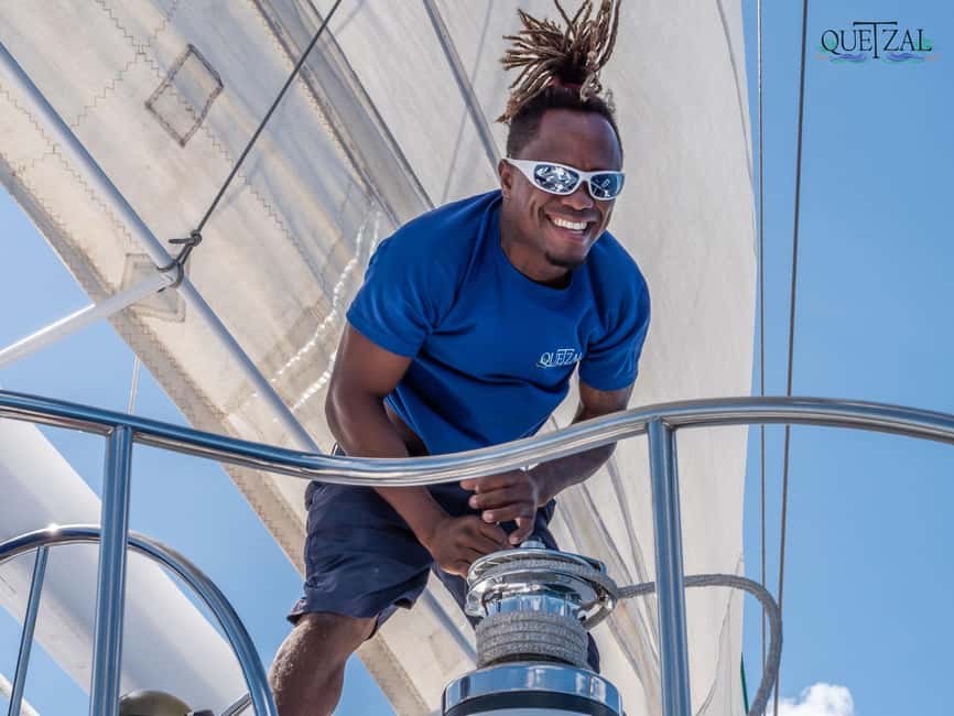 Saona island - Small group tour - Luxury catamaran - The sail to Saona: a relaxed pace with a proper wind-in-your-hair feeling