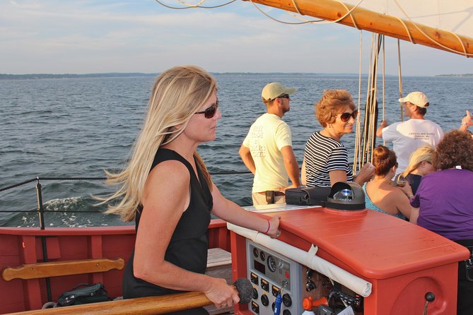 Schooner Fame Sailing Tour - From Finz Salem to Pickering Wharf Marina: your starting point