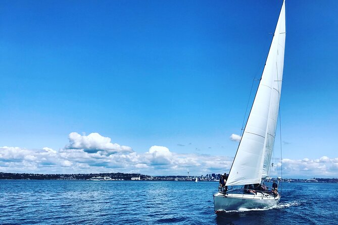 Seattle Sailing Experience BYOB - The Crew: Calm Sailing with Real Professionalism