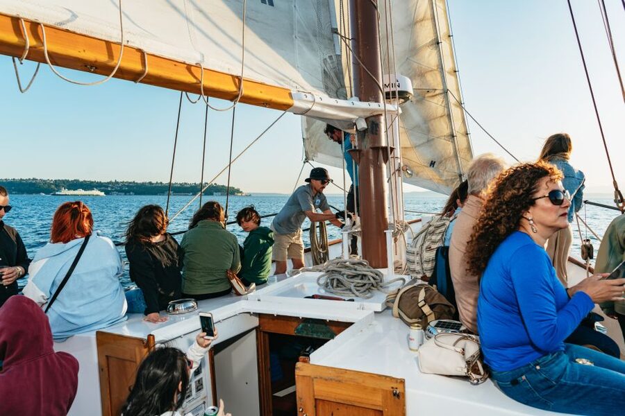Seattle: Tall Sailboat Sunset Harbor Cruise - The onboard bar and snacks: plan your budget before you board