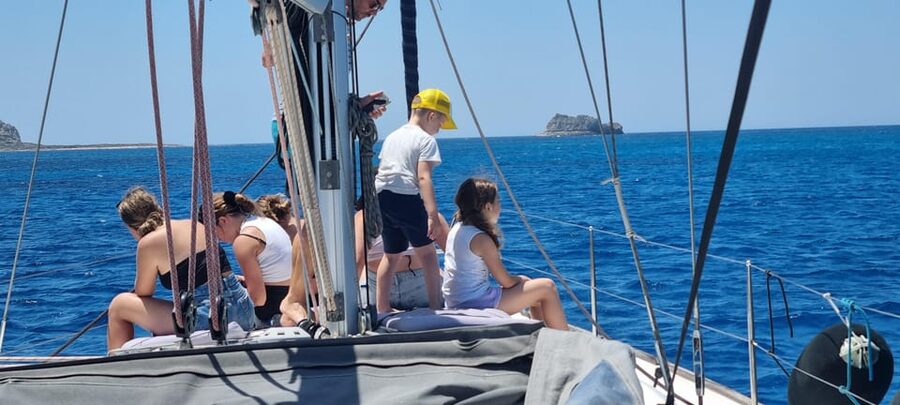 Shared Balos and Gramvousa Sailing Trip with Meal and Drinks - The Cruise to Balos: 90 Minutes of Coastal Views
