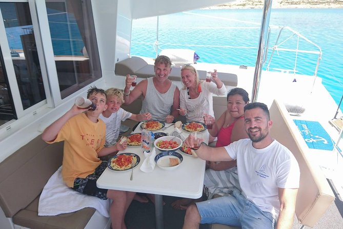 Shared Catamaran All inclusive-Day Cruise to Naxos or Paros - Drinks, Coffee/Tea, and the All-Inclusive Feeling