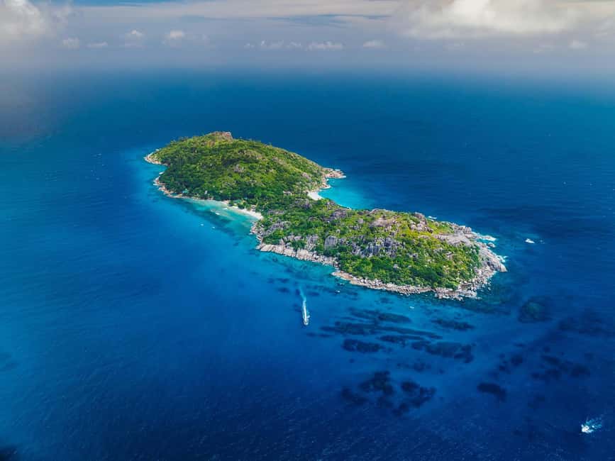 Sister, Coco, and Felicite Island: Seychelles Catamaran Tour - Key reasons this catamaran day works