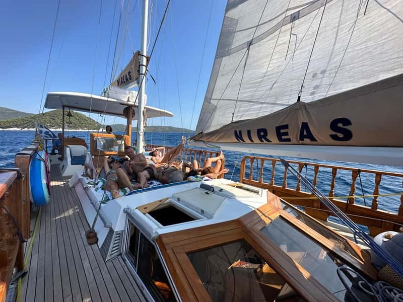 Skiathos : All-Inclusive Sailing Cruise with Lunch! - Food, drinks, and the onboard comfort checklist
