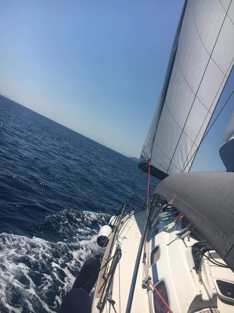 Skiathos: day sailing trip with swim stops and lunch - A Small-Group Sailing Day Between Skiathos and Skopelos
