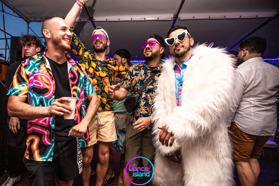 Sliema: Sailboat Party with an Open Bar, Food, and Swimming - The photographer: capturing the moment without planning it yourself