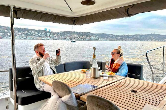 Small-Group 2 Hours Bosphorus Luxury Yacht Cruise in Istanbul - Key Highlights You’ll Care About