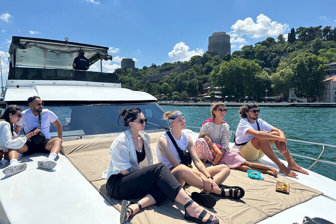 Small-Group 2 Hours Bosphorus Luxury Yacht Cruise in Istanbul - How This 2-Hour Yacht Cruise Works (And Why It’s Worth Your Time)