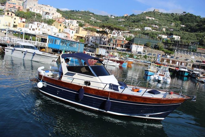 Small-group Positano Capri - Capri Time: 3 Hours to Explore (Without Losing Your Mind)