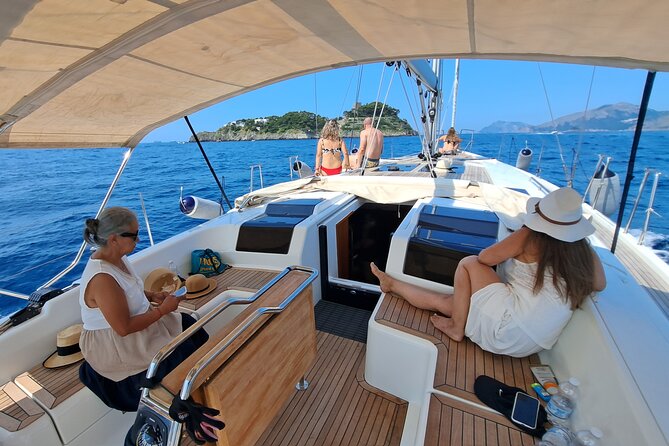 Small Group Sailing Tour in Amalfi Coast with Aperitif - Why Amalfi looks better when you are moving
