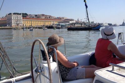 Small-Group Sailing Tour on the Tagus River from Lisbon - Boarding at 3:00 pm: A Relaxed Afternoon Plan