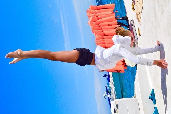 Snorkeling Catamaran Tour at Santa Maria Bay - The catamaran experience: comfort, group size, and small downsides