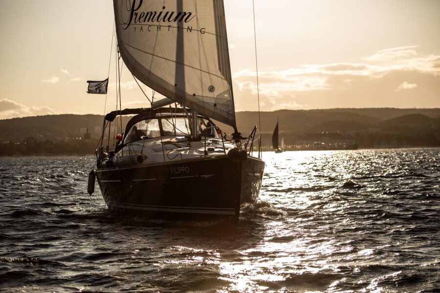 Sopot: Sunset Yacht Cruise with Welcome Drink - The Welcome Drink: Prosecco in Summer, Mulled Wine Otherwise