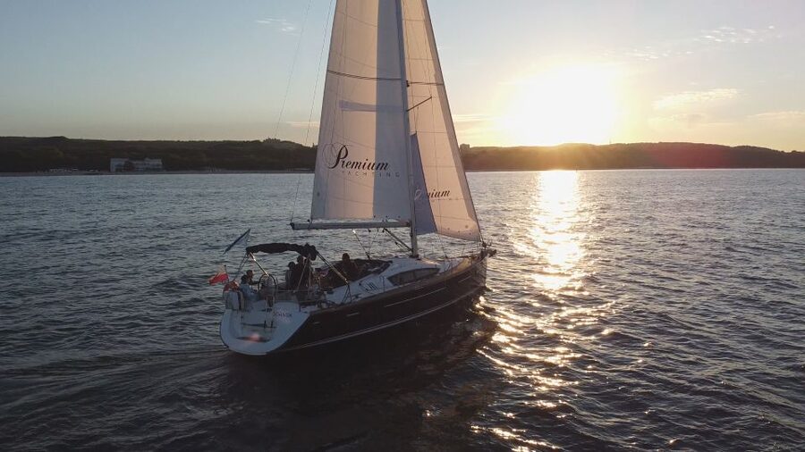 Sopot: Sunset Yacht Cruise with Welcome Drink - Price and Value: What $44 Gets You (Plus the Summer Pier Fee)