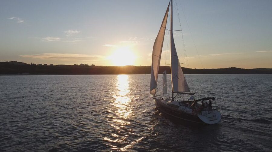 Sopot: Yacht Cruise Around the Bay with Welcome Drink - On-board comfort: two decks, toilets, and the relaxed pace