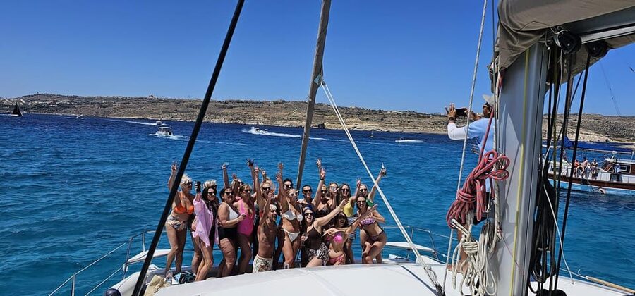 St. Paul's Bay: Half-Day Luxury Catamaran Tour with Drinks - Who Should Book This Catamaran (and Who Might Want Another Option)
