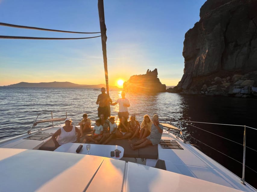 St. Paul's Bay: Half-Day Scenic Catamaran Tour with Drinks - Key reasons this catamaran tour works