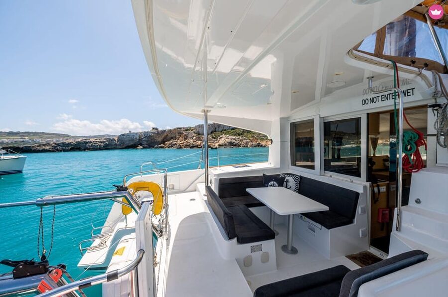 St. Paul's Bay: Half-Day Scenic Catamaran Tour with Drinks - What gear you get (and what you still need to bring)