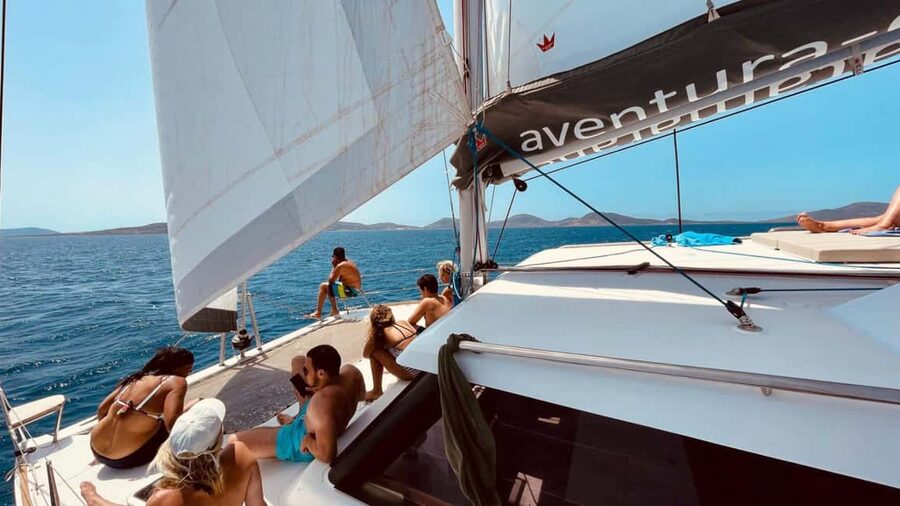 Stintino: Half-day catamaran tour to La Pelosa with aperitif - Who should book this catamaran trip (and who should skip it)