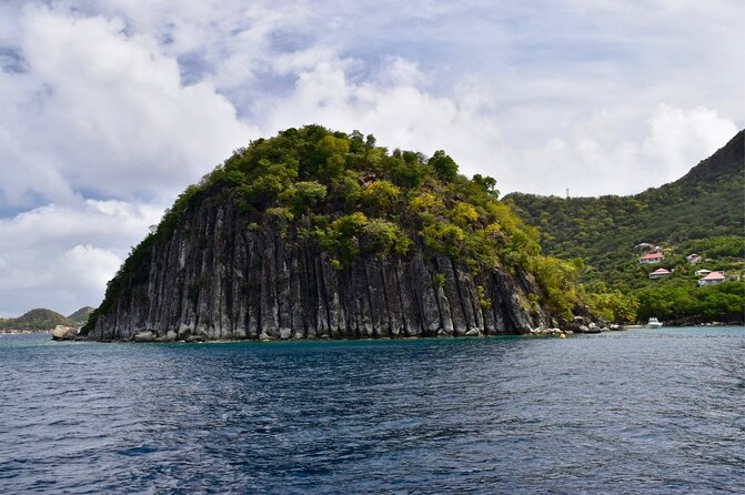 Stroll and Initiation to Sailing in the Baie des Saintes - How the 3 Hours Work (and Why It Doesn’t Feel Rushed)