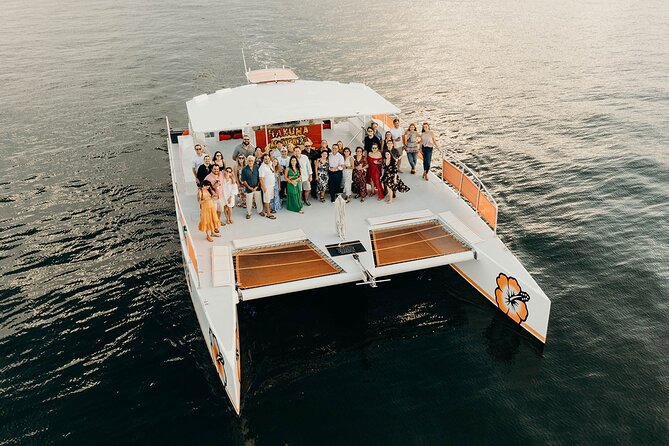 Sun & Sightseeing Hakuna Matata Catamaran Cruise in Palm Beach - The Boat Experience: Deck Choices, Smooth Sailing, Restrooms, and Music