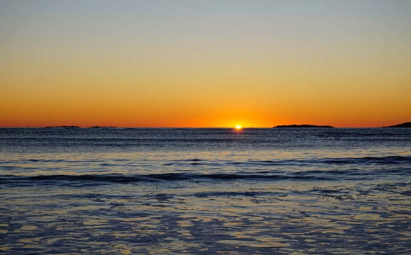 Sunny Beach: Sunset Catamaran Cruise with Dinner & Prosecco - Old Nessebar by night: how the route changes the view