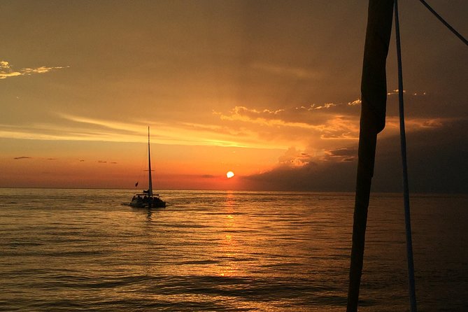 Sunset Dolphin Sail Aboard the Footloose Catamaran - The Footloose Catamaran Ride: What the Boat Feels Like