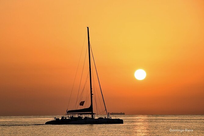 Sunset in Dénia from the Catamaran Mundo Marino - Key highlights to focus on