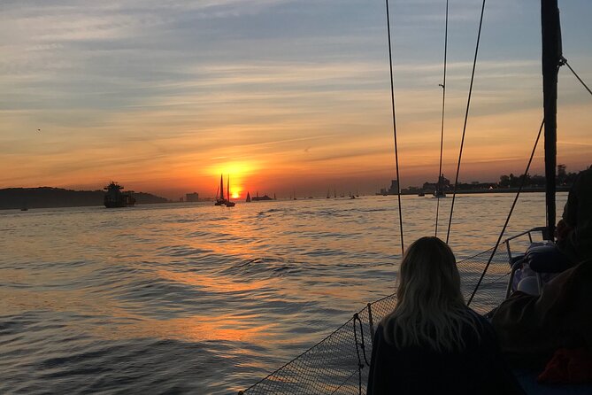 Sunset sailboat tour in Lisbon with green wine - Cristo Rei and the city’s changing perspective