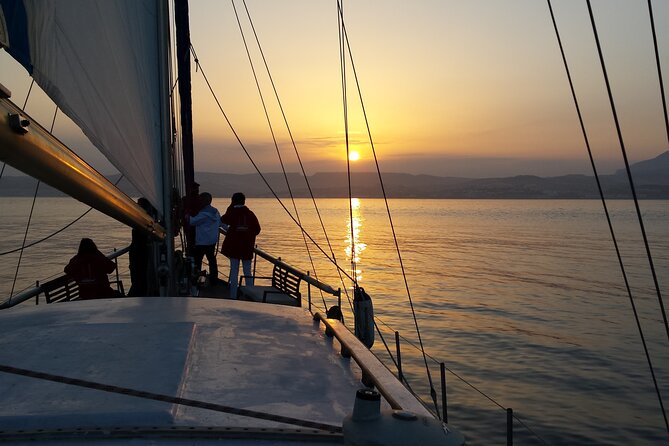 Sunset Sailing Experience in Estepona - Weather and sea conditions: the one variable you can’t beat