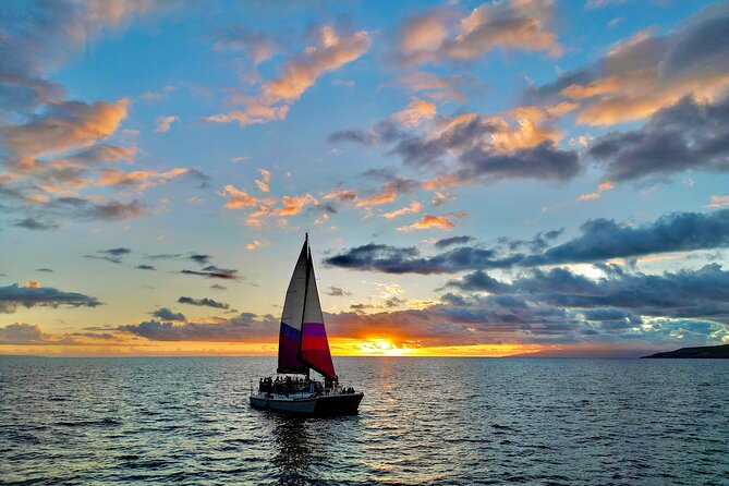 Sunset Sailing on a Floating Tiki Bar Charming Hawaiian Catamaran - Key things I’d zoom in on before you book