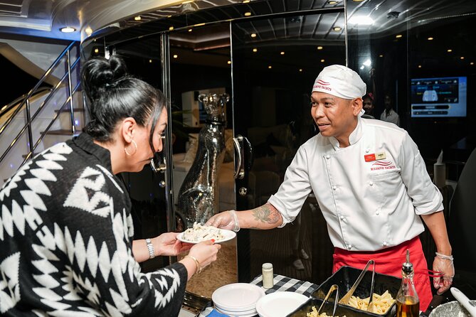 Superyacht Experience in Dubai with Dinner and Live Music - Key Things I’d Focus On
