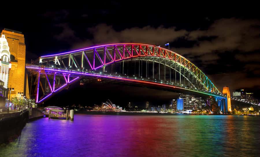 Sydney: Premium Catamaran Vivid Cruise with Welcome Drink - Key things I’d focus on before you go