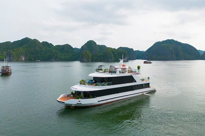 The Catba Catamaran Day Tour Lan Ha Bay Cruise Trips - Viet Hai Village cycling + fish foot massage: why this stop feels different