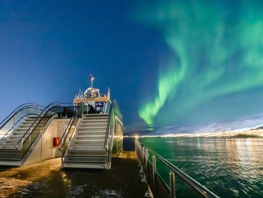 Tromsø: Aurora Dinner Cruise by Hybrid-Electric Catamaran - Meeting at Brim Explorer: get oriented fast